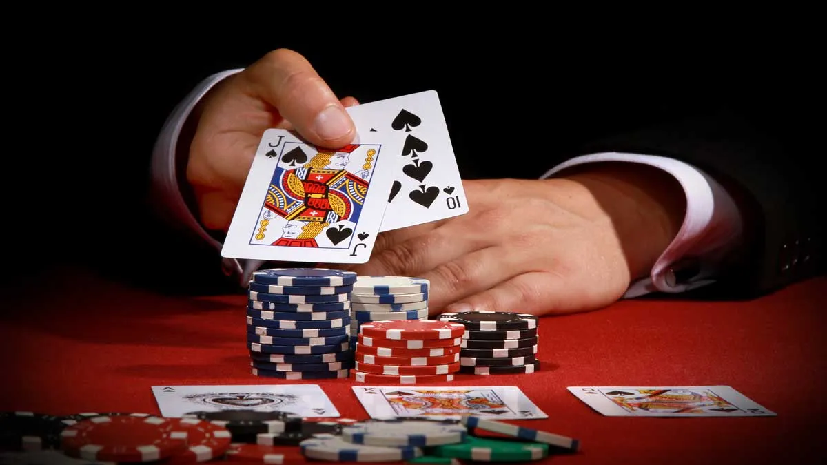 Poker là gì cùng với các thông tin cơ bản